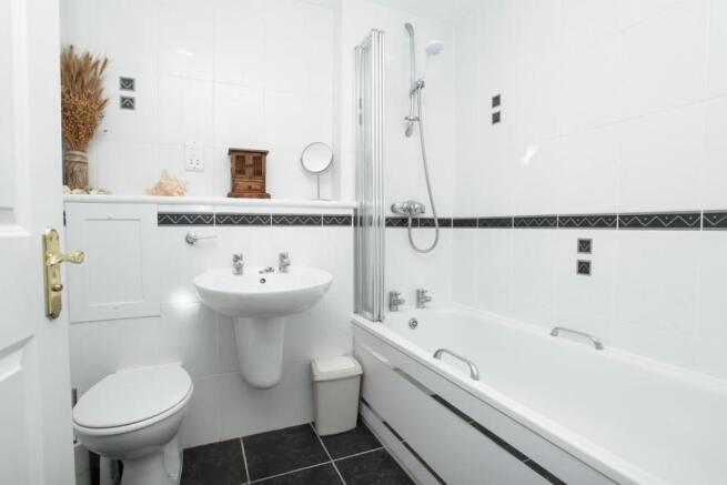 6 Granville Court -9