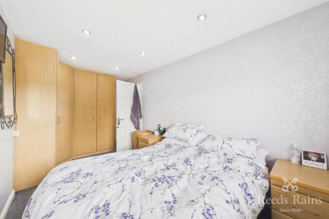 3 bed Semi-Detached for sale Image 9