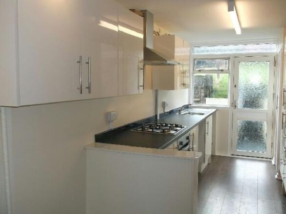 Kitchen pic 2