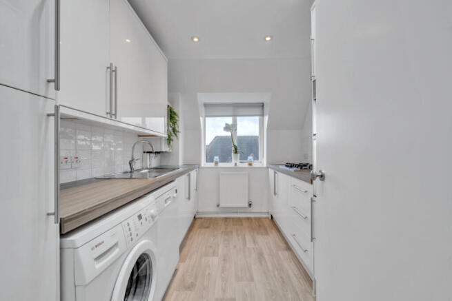 Birnbeck Court, 850 Finchley Road, London, NW11 photo 4