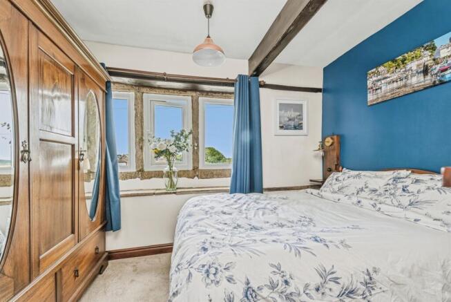 2 bed Terraced for sale Image 8