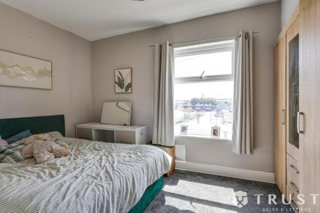 2 bed Terraced for sale Image 8