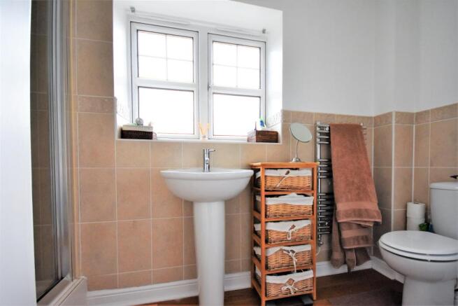 Ensuite to master