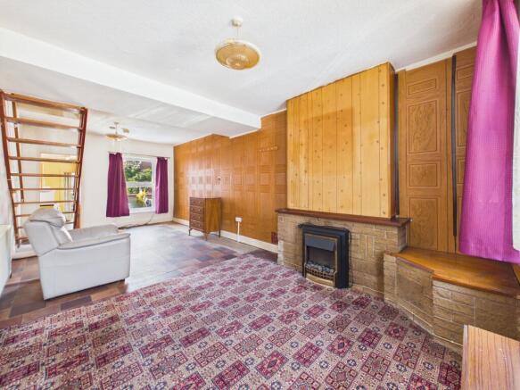 Lounge/Dining Room