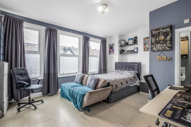 Pendle Road, Furzedown, SW16 photo 4