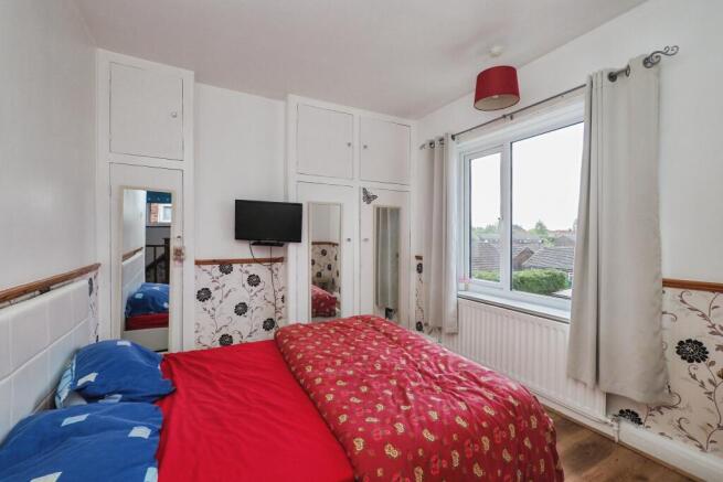 3 bed Semi-Detached for sale Image 10