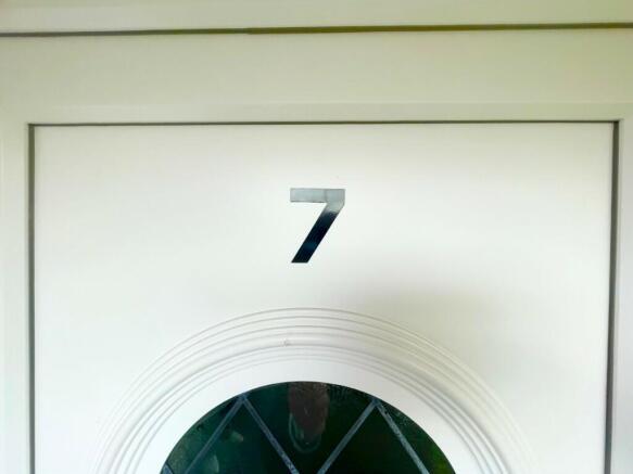 Number plaque