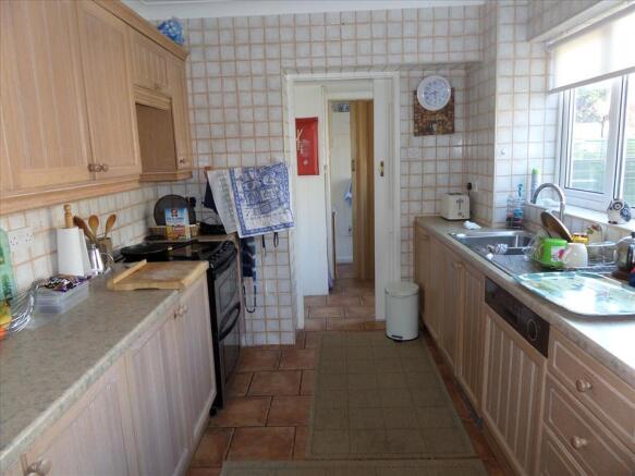 KITCHEN / DINER