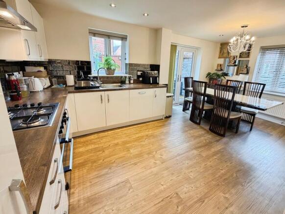 Kitchen/Dining Ro...