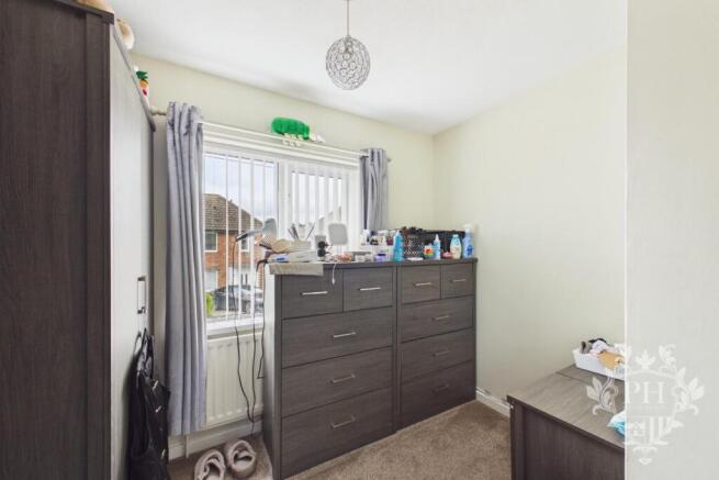 4 bed Semi-Detached for sale Image 10