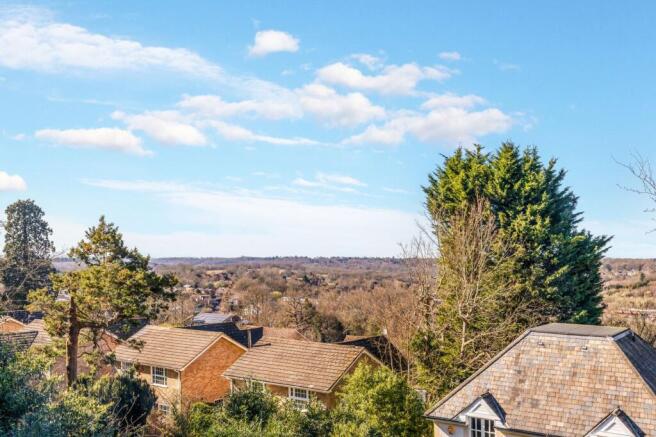16 Broadwater Down, Tunbridge Wells, TN2 photo 4
