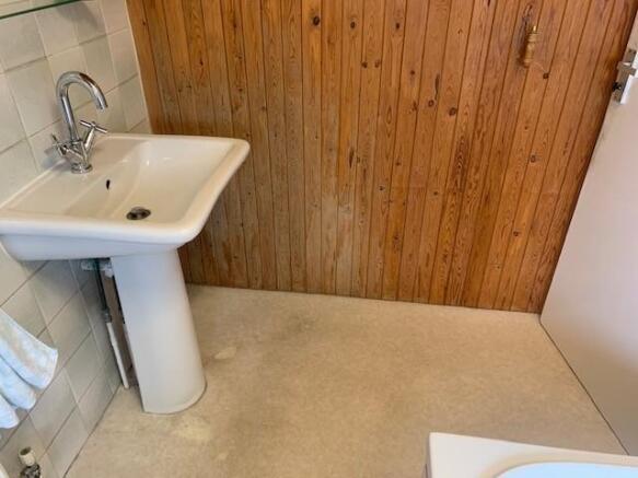 BATHROOM & W.C