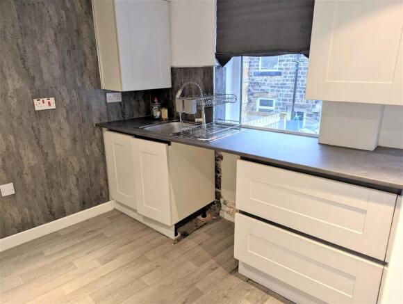 2 bed Terraced for sale Image 12