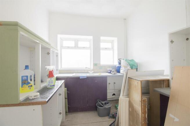 Lounge/Kitchen