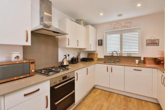 Balderstone Road, Glebe Farm, Milton Keynes photo 4