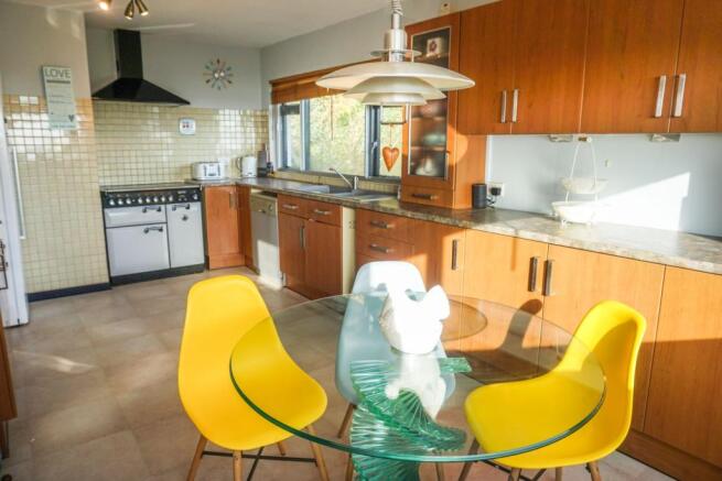 Kitchen/Breakfast