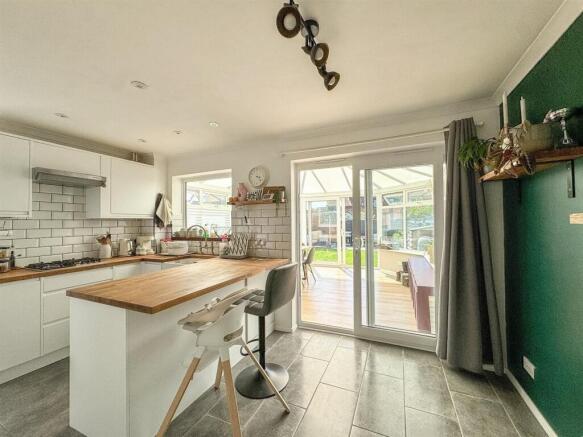 Kitchen / Diner