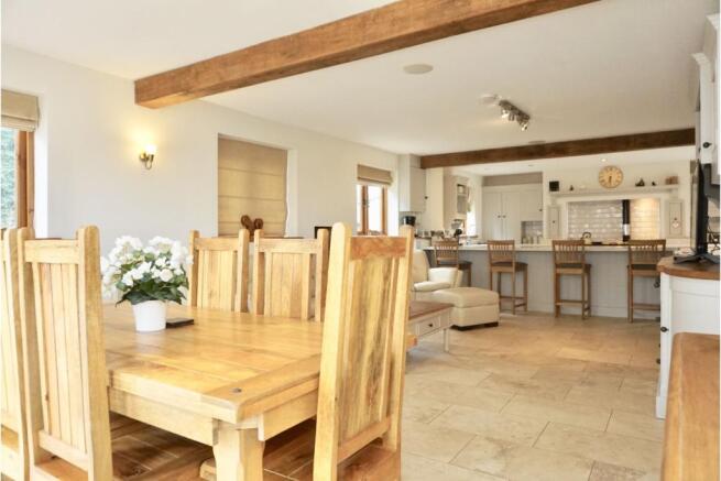Kitchen/family Room