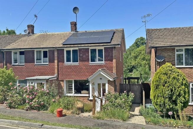 2-bed terraced on Clyde Close, Redhill, £395,000