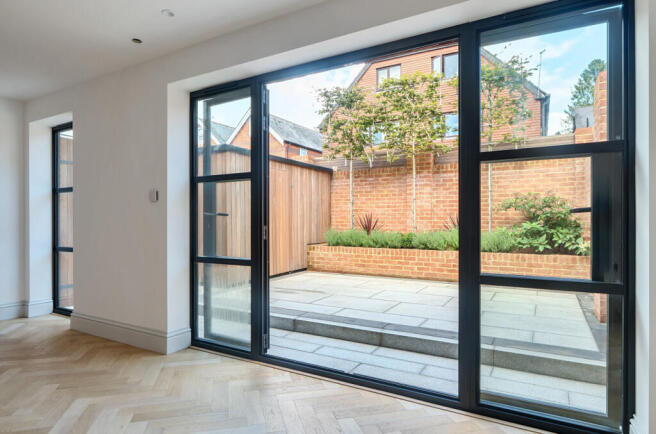 1339575-5-689dded...