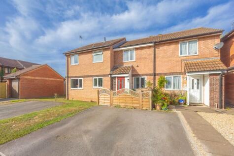 28 Amber Mead, Taunton