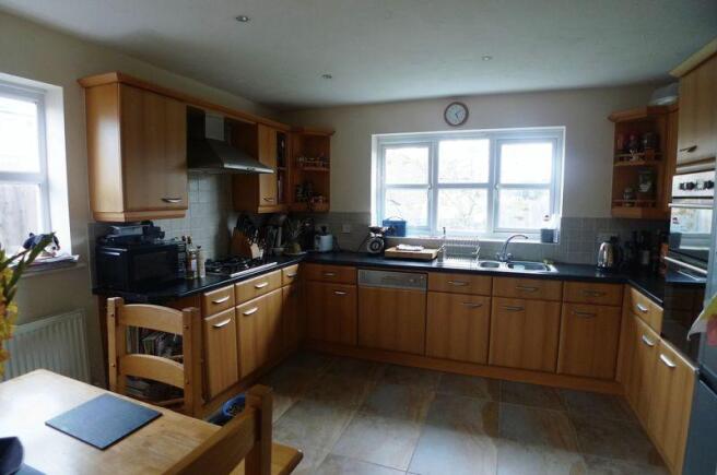 Kitchen/Dining