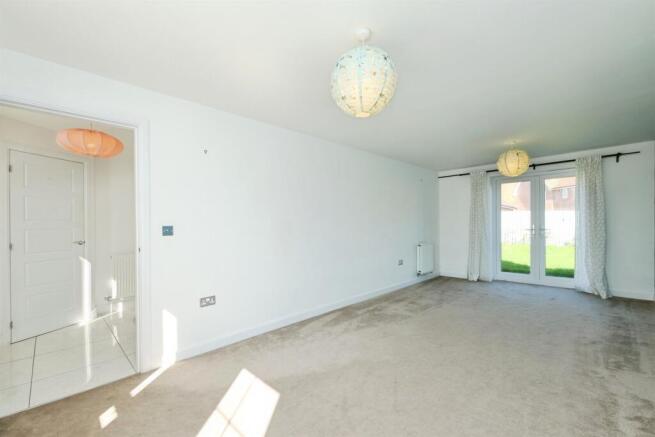 4 bed Detached for sale Image 5