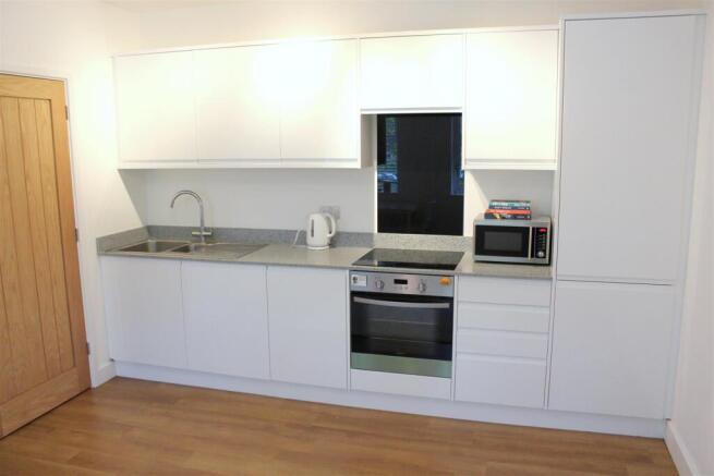 Flat 13 Porters Wood House - Kitchen - 2.jpg
