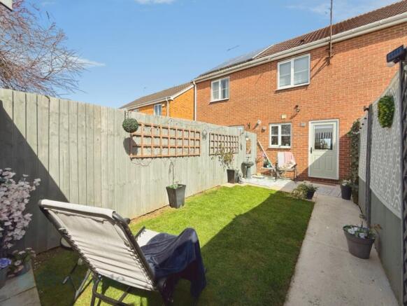 2 bed Terraced for sale Image 10
