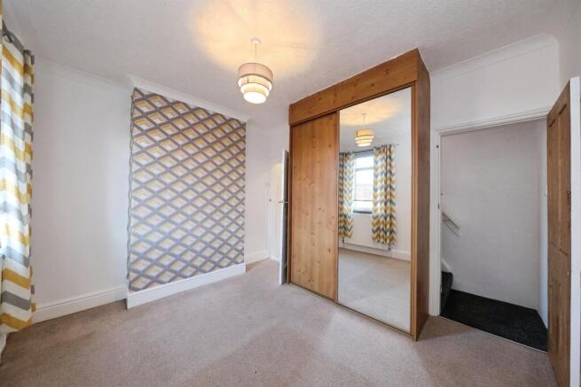2 bed Terraced for sale Image 8