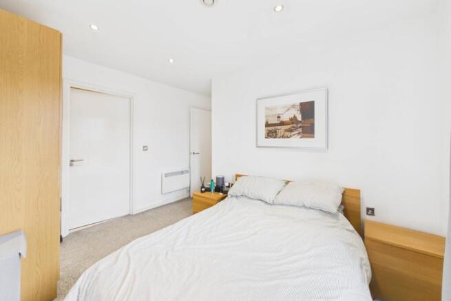 2 bed Apartment for sale Image 9