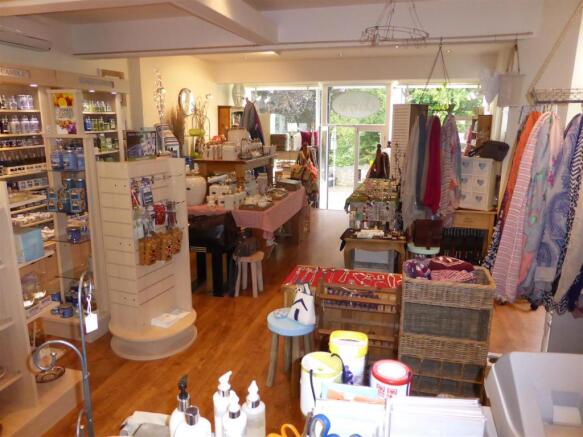 GROUND FLOOR RETAIL 