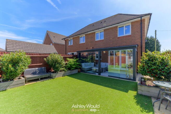 Photo 23
