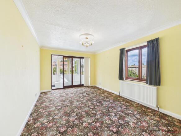 4 bed Detached Bungalow for sale Image 6