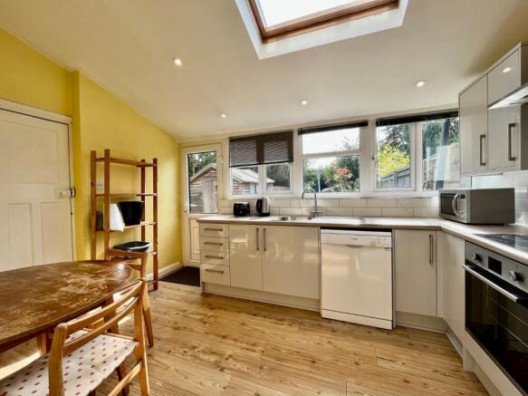 Kitchen/Dining