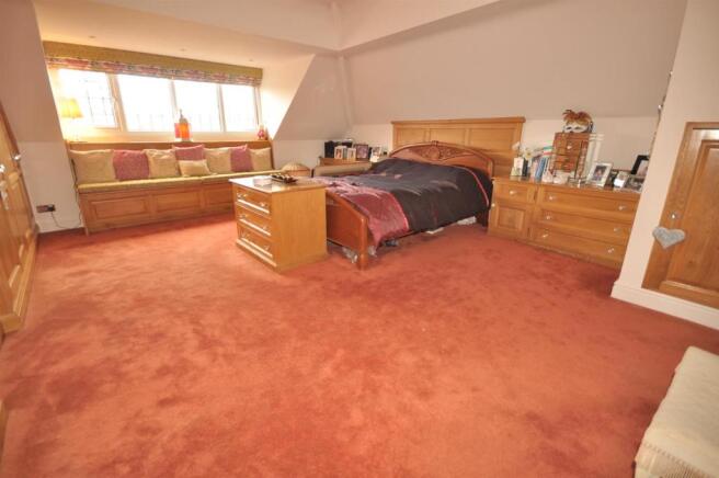 MASTER SUITE