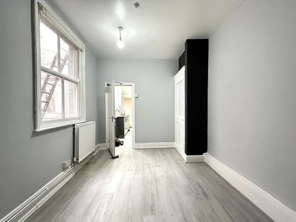 7 bed Terraced for sale Image 6