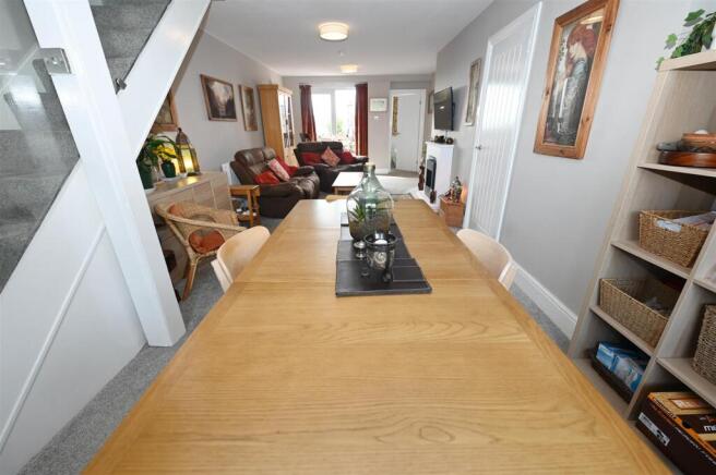 3 bed Semi-Detached Bungalow for sale Image 5