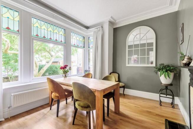 4 bed Terraced for sale Image 8