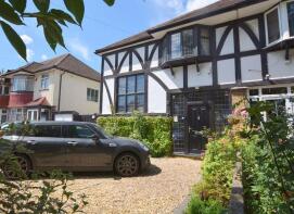 128, Imperial Drive, Harrow HA2 7HT