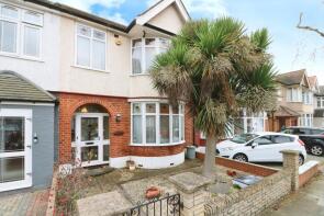 20, Dawlish Drive, Seven Kings, Ilford IG3 9ED