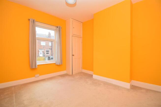 2 bed Terraced to rent Image 12