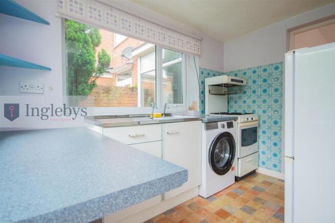 3 bed Semi-Detached for sale Image 10