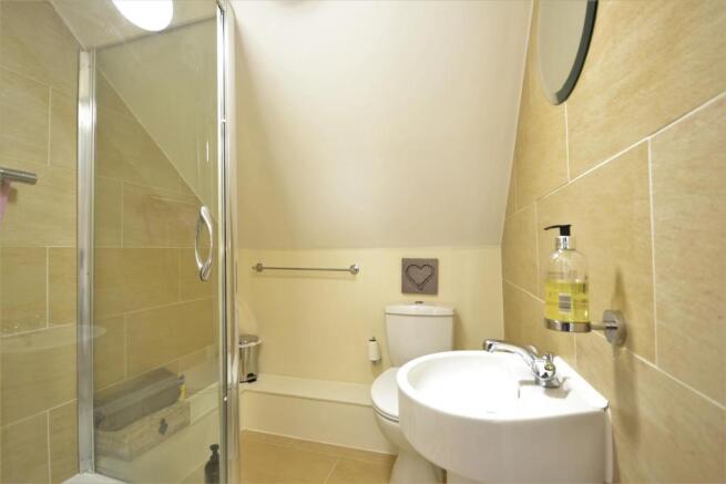 Bedroom 2 En-suite