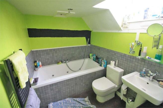 Photo 11