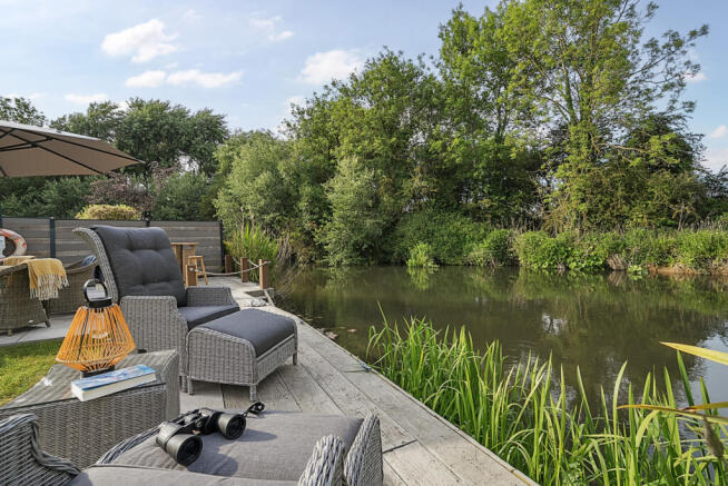 1295833-17-682cf5...