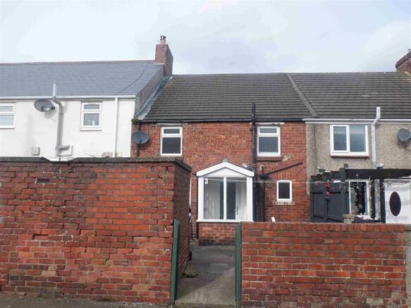 ENCLOSED REAR YARD