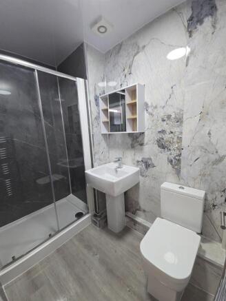 Unfurnished 1 Bed Apartment