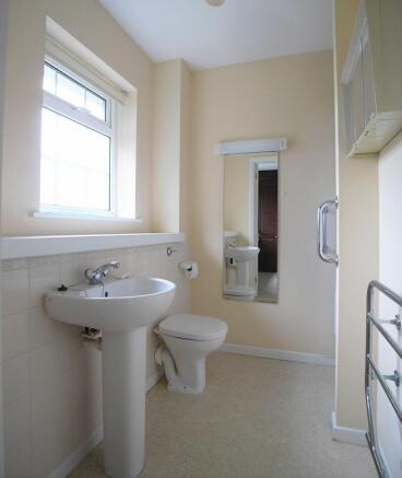En-suite shower rm