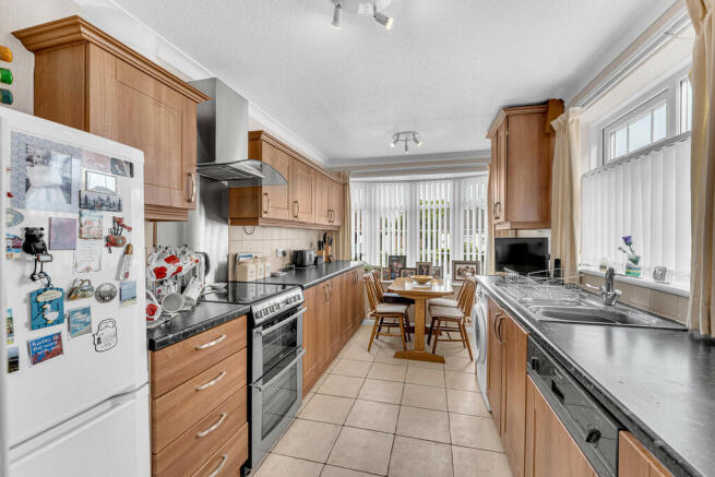 39 NARROW LANE-35